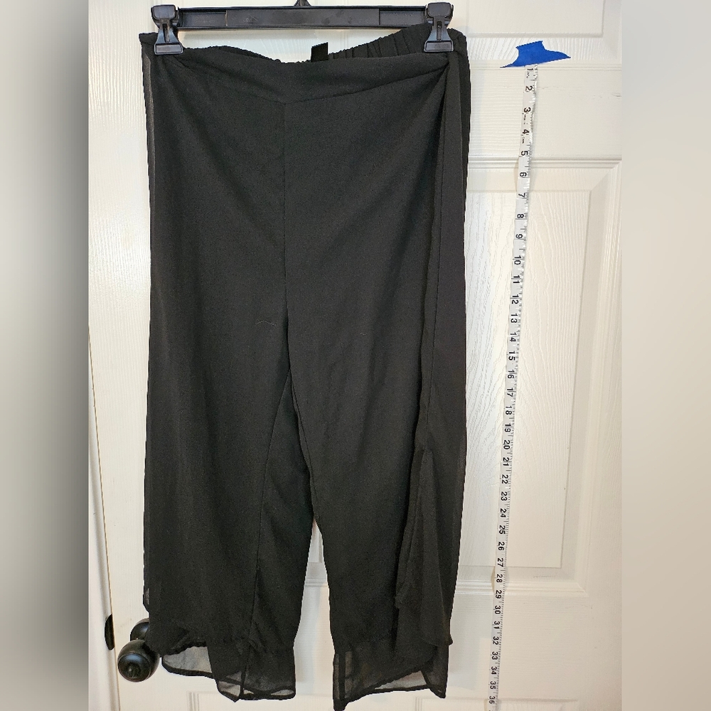 Shein Asymmetrical/Flowing Black Women's Capris